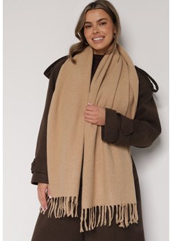 Ciemnobeżowy Klasyczny Szalik Zdobiony Frędzlami Vetilana ze sklepu born2be.pl w kategorii Szaliki i chusty damskie - zdjęcie 188022125