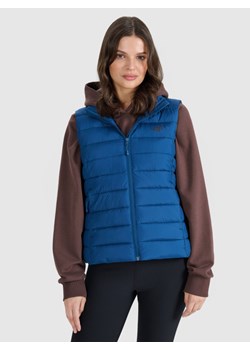 Damski bezrękawnik puchowy pikowany 4F 4FWAW25TVJAF218 - niebieski ze sklepu Sportstylestory.com w kategorii Kamizelki damskie - zdjęcie 188026139