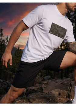 Sinsay - Koszulka z krótkim rękawem slim fit - biały ze sklepu Sinsay w kategorii T-shirty męskie - zdjęcie 188029055