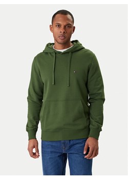 Tommy Hilfiger Bluza Essential MW0MW37235 Zielony Regular Fit ze sklepu MODIVO w kategorii Bluzy męskie - zdjęcie 188033659