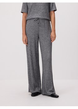 Reserved - Dzianinowe spodnie z wiązaniem - jasnoszary ze sklepu Reserved w kategorii Spodnie damskie - zdjęcie 188036639
