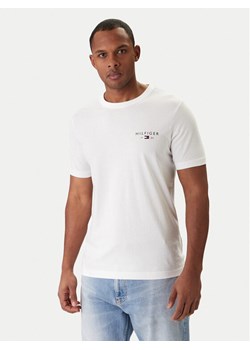 Tommy Hilfiger T-Shirt Brand Love MW0MW41456 Biały Regular Fit ze sklepu MODIVO w kategorii T-shirty męskie - zdjęcie 188037167