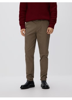 Reserved - Spodnie chino slim z paskiem - jasny zielony ze sklepu Reserved w kategorii Spodnie męskie - zdjęcie 188037785