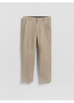 Reserved - Bawełniane spodnie slim fit - beżowy ze sklepu Reserved w kategorii Spodnie męskie - zdjęcie 188038415