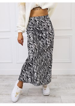 SATYNOWA SPÓDNICA MAXI W ZEBRE-BIAŁA ze sklepu olika.com.pl w kategorii Spódnice - zdjęcie 188042337