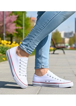 Klasyczne białe trampki /A1-3 14487 S3/ ze sklepu Pantofelek24.pl w kategorii Trampki damskie - zdjęcie 188053137