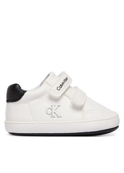 Sneakersy Calvin Klein V0B9-83273-1582X002 Biały ze sklepu eobuwie.pl w kategorii Buty sportowe dziecięce - zdjęcie 188057085