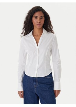 Tommy Jeans Koszula Baby DW0DW22604 Biały Slim Fit ze sklepu MODIVO w kategorii Koszule damskie - zdjęcie 188058078