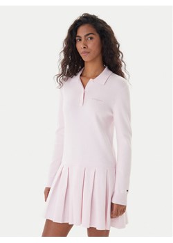 Tommy Jeans Sukienka dzianinowa Script DW0DW22464 Różowy Regular Fit ze sklepu MODIVO w kategorii Sukienki - zdjęcie 188058176