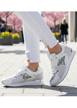 Białe damskie buty sportowe /D7-2 8000 S518/ ze sklepu Pantofelek24.pl w kategorii Buty sportowe damskie - zdjęcie 188059478