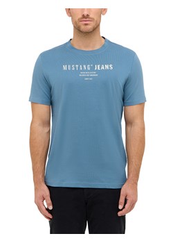 Męski T-Shirt Mustang Style Austin Bluestone 1016867 5180 ze sklepu YouNeedit.pl w kategorii T-shirty męskie - zdjęcie 188060297