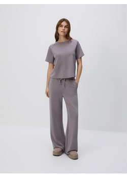 Reserved - Spodnie z szeroką nogawką - brązowy ze sklepu Reserved w kategorii Spodnie damskie - zdjęcie 188063309