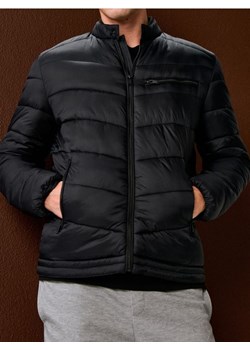 Sinsay - Pikowana kurtka puffer ze stójką - czarny ze sklepu Sinsay w kategorii Kurtki męskie - zdjęcie 188063976