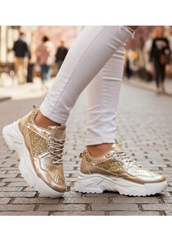 Złote buty sportowe na platformie /D8-2 17475 G391/ ze sklepu Pantofelek24.pl w kategorii Buty sportowe damskie - zdjęcie 188066198