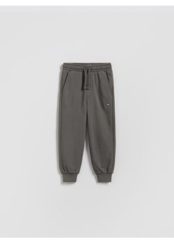 Reserved - Bawełniane spodnie jogger - ciemnoszary ze sklepu Reserved w kategorii Spodnie chłopięce - zdjęcie 188066645