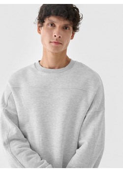 Męska bluza nierozpinana bez kaptura Outhorn OTHWAW24TSWSM1915 - szara ze sklepu Sportstylestory.com w kategorii Bluzy męskie - zdjęcie 188068895