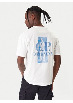 C.P. Company T-Shirt 20CMTS143A110579W Écru Regular Fit ze sklepu MODIVO w kategorii T-shirty męskie - zdjęcie 188074446