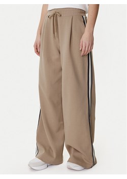 Weekend Max Mara Spodnie dresowe Perdoni 2615781051 Beżowy Wide Leg ze sklepu MODIVO w kategorii Spodnie damskie - zdjęcie 188074569