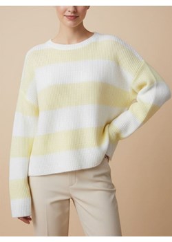 Sinsay - Sweter w pasy z okrągłym dekoltem i długim rękawem - żółty ze sklepu Sinsay w kategorii Swetry damskie - zdjęcie 188083147