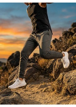 Sinsay - Spodnie tapered fit - zielony ze sklepu Sinsay w kategorii Spodnie męskie - zdjęcie 188083295