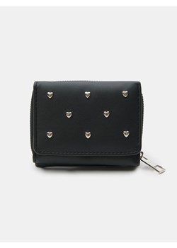 Sinsay - Mały portfel z imitacji skóry i ozdobnymi sercami - czarny ze sklepu Sinsay w kategorii Portfele damskie - zdjęcie 188083365