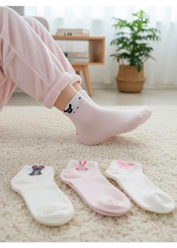 Sinsay - Zestaw krótkich skarpetek z motywem zwierząt 4 pack - wielobarwny ze sklepu Sinsay w kategorii Skarpetki damskie - zdjęcie 188083367