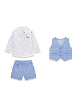 Guess Komplet koszula, kamizelka i spodnie materiałowe I6RG12 WF6P0 Beżowy Regular Fit ze sklepu MODIVO w kategorii Komplety niemowlęce - zdjęcie 188083438