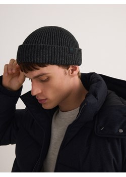 Reserved - Czapka beanie z dodatkiem wełny - ciemnoszary ze sklepu Reserved w kategorii Czapki zimowe męskie - zdjęcie 188083745