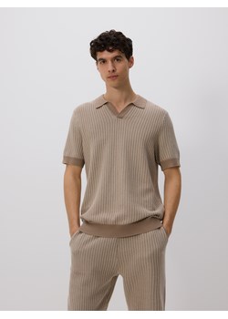 Reserved - Strukturalny sweter polo - beżowy ze sklepu Reserved w kategorii T-shirty męskie - zdjęcie 188087337