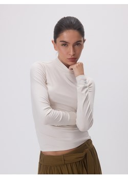 Reserved - Longsleeve z wiskozą - kremowy ze sklepu Reserved w kategorii Bluzki damskie - zdjęcie 188093086
