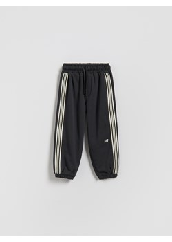 Reserved - Bawełniane joggery - ciemnoszary ze sklepu Reserved w kategorii Spodnie chłopięce - zdjęcie 188093486