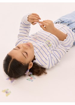 Reserved - Prążkowana koszulka - jasnoniebieski ze sklepu Reserved w kategorii Bluzki dziewczęce - zdjęcie 188093496