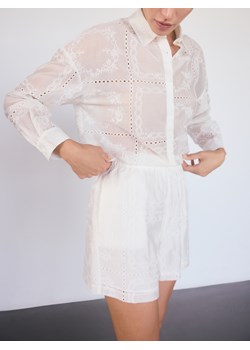 Reserved - Ażurowe szorty z lyocellem - biały ze sklepu Reserved w kategorii Szorty - zdjęcie 188093776