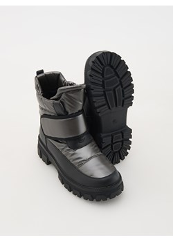 Reserved - Pikowane śniegowce - czarny ze sklepu Reserved w kategorii Buty zimowe dziecięce - zdjęcie 188093976