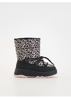 Reserved - Ocieplane botki w zwierzęcy print - czarny ze sklepu Reserved w kategorii Buty zimowe dziecięce - zdjęcie 188094057