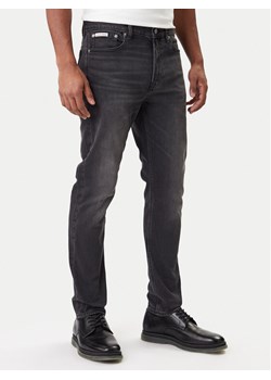 Calvin Klein Jeans Jeansy LV04RB754G Szary Slim Taper Fit ze sklepu MODIVO w kategorii Jeansy męskie - zdjęcie 188095537