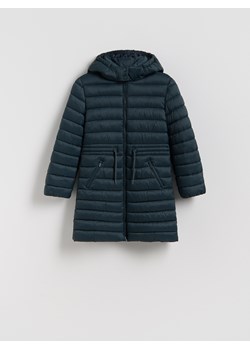 Reserved - Długi pikowany płaszcz z kapturem - jasny zielony ze sklepu Reserved w kategorii Kurtki dziewczęce - zdjęcie 188096356