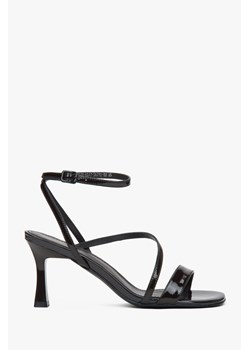 Estro: Ciemnobrązowe sandałki damskie na obcasie z lakierowanej skóry naturalnej ze sklepu Estro w kategorii Sandały damskie - zdjęcie 188097907