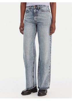 HUGO Jeansy 50556481 Niebieski Regular Fit ze sklepu MODIVO w kategorii Jeansy damskie - zdjęcie 188098369