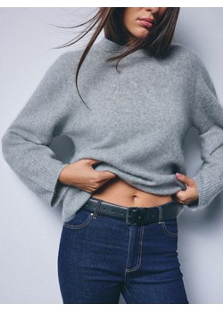 Mohito - Wełniany szary sweter - szary ze sklepu Mohito w kategorii Swetry damskie - zdjęcie 188101709