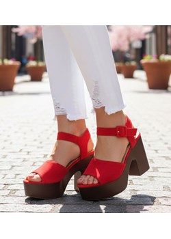 Czerwone damskie sandały na platformie /G6-3 13105 T192/ ze sklepu Pantofelek24.pl w kategorii Sandały damskie - zdjęcie 188102247