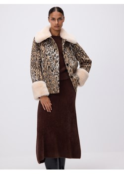 Reserved - Pluszowy sweter - ciemnobrązowy ze sklepu Reserved w kategorii Swetry damskie - zdjęcie 188102596