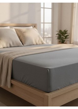 Sinsay - Bawełniane prześcieradło z gumką 140x200 - szary ze sklepu Sinsay w kategorii Prześcieradła - zdjęcie 188103246