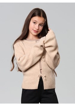 Sinsay - Prążkowany sweter z ozdobnymi wiązaniami - beżowy ze sklepu Sinsay w kategorii Swetry dziewczęce - zdjęcie 188104795