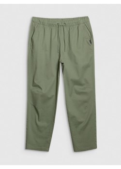 Męskie spodnie casual 4F 4FWSS25TTROM0999 - oliwkowe ze sklepu Sportstylestory.com w kategorii Spodnie męskie - zdjęcie 188105367