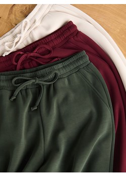 Reserved - Dresowe joggery - ciemnobrązowy ze sklepu Reserved w kategorii Spodnie damskie - zdjęcie 188106957