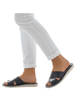 Skórzane domowe klapki kapcie szare /A2-1 13382 S194/ ze sklepu Pantofelek24.pl w kategorii Kapcie damskie - zdjęcie 188107026