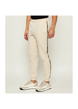 EA7 Spodnie dresowe | Slim Fit ze sklepu Gomez Fashion Store w kategorii Spodnie męskie - zdjęcie 188108759