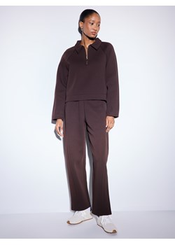Mohito - Brązowe spodnie dresowe - ciemnobrązowy ze sklepu Mohito w kategorii Spodnie damskie - zdjęcie 188110636