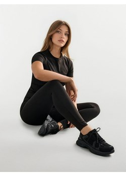 Sinsay - Sneakersy z siateczką i grubą podeszwą - czarny ze sklepu Sinsay w kategorii Buty sportowe damskie - zdjęcie 188111888